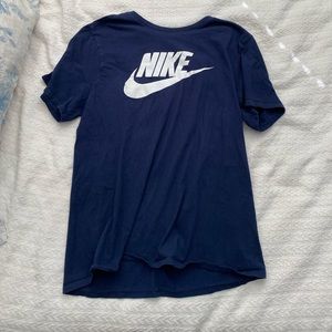Nike Size L Navy blue tee